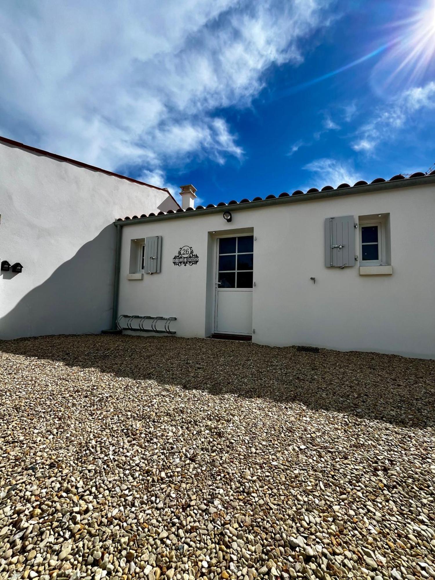 Oleron A 50m De La *