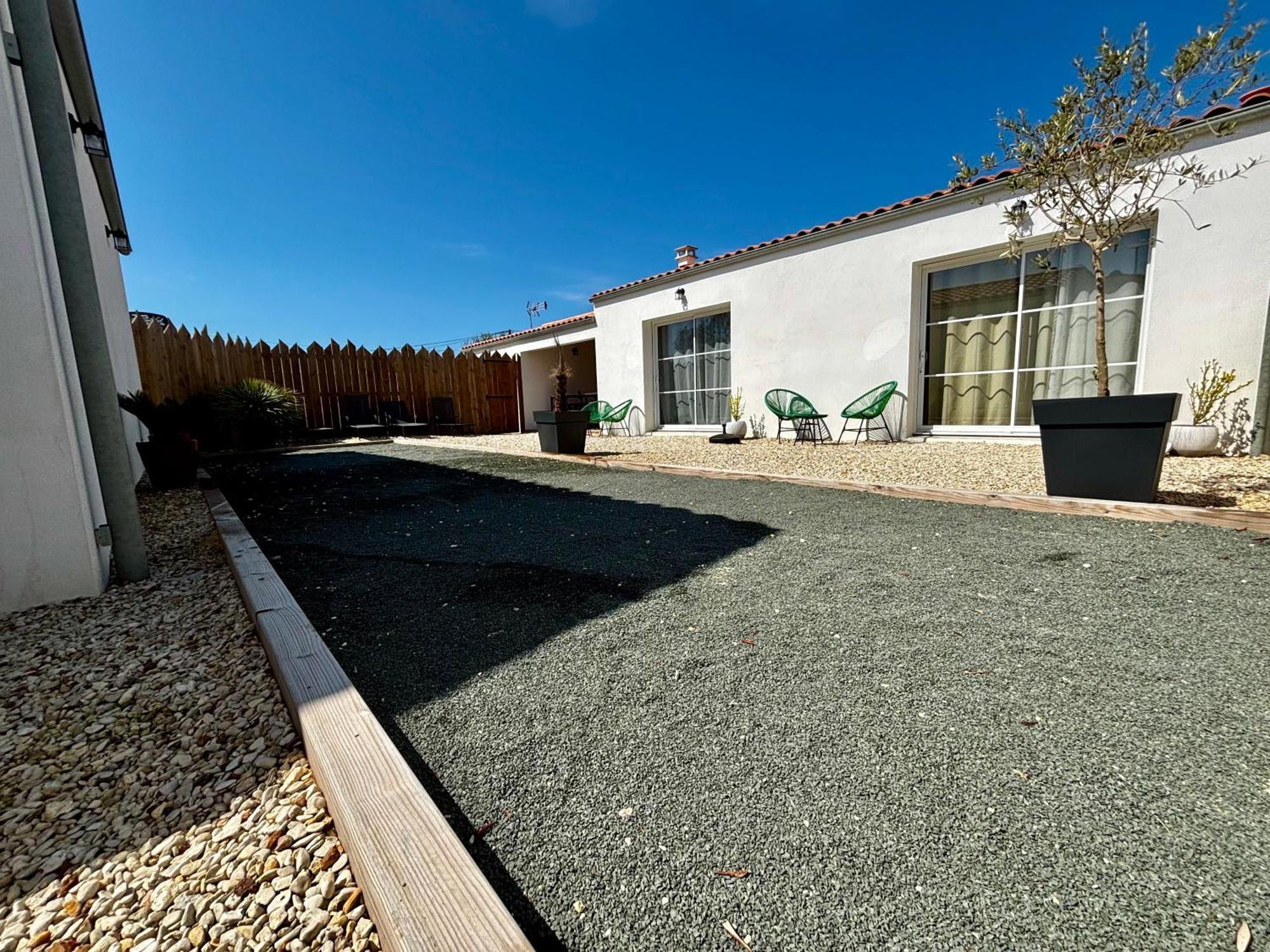 Oleron A 50m De La La Bree-les-Bains